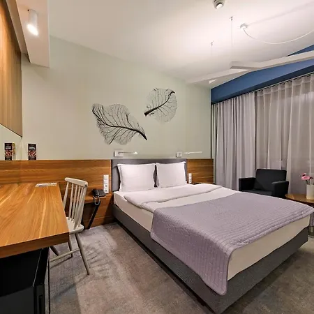 Hotel Focus Premium Conference & 4*