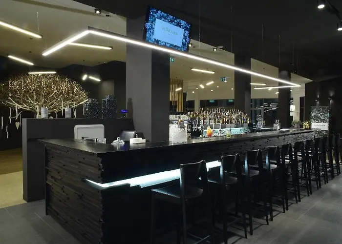 酒店 Focus Premium Conference & 4*